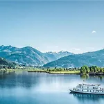 Crown Of The Alps * Zell am See