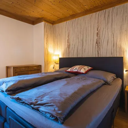 Crown Of The Alps Chalet *