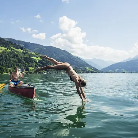 Crown Of The Alps * Zell am See