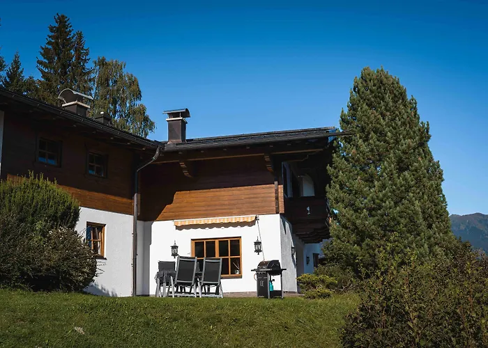 Crown Of The Alps By We Rent 滨湖采尔