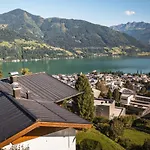 Crown Of The Alps * Zell am See