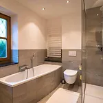 Chalet Crown Of The Alps Zell am See