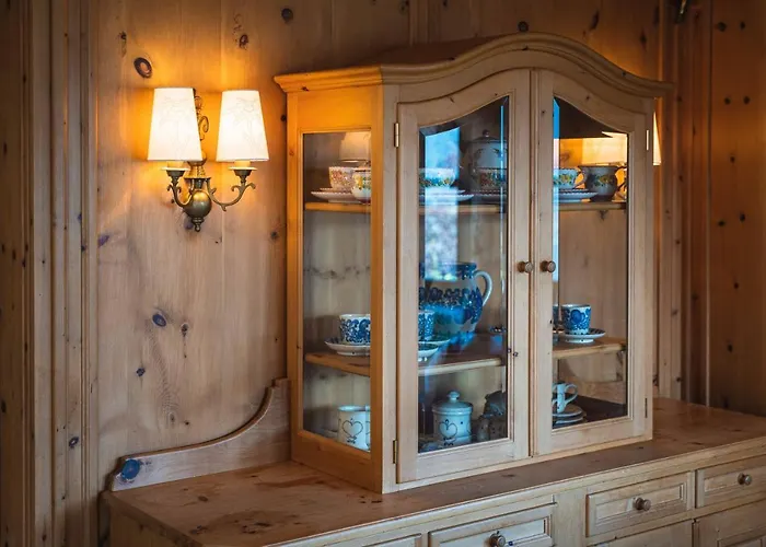 Crown Of The Alps Chalet *